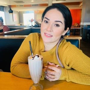 Meet your Posher, Maritsa